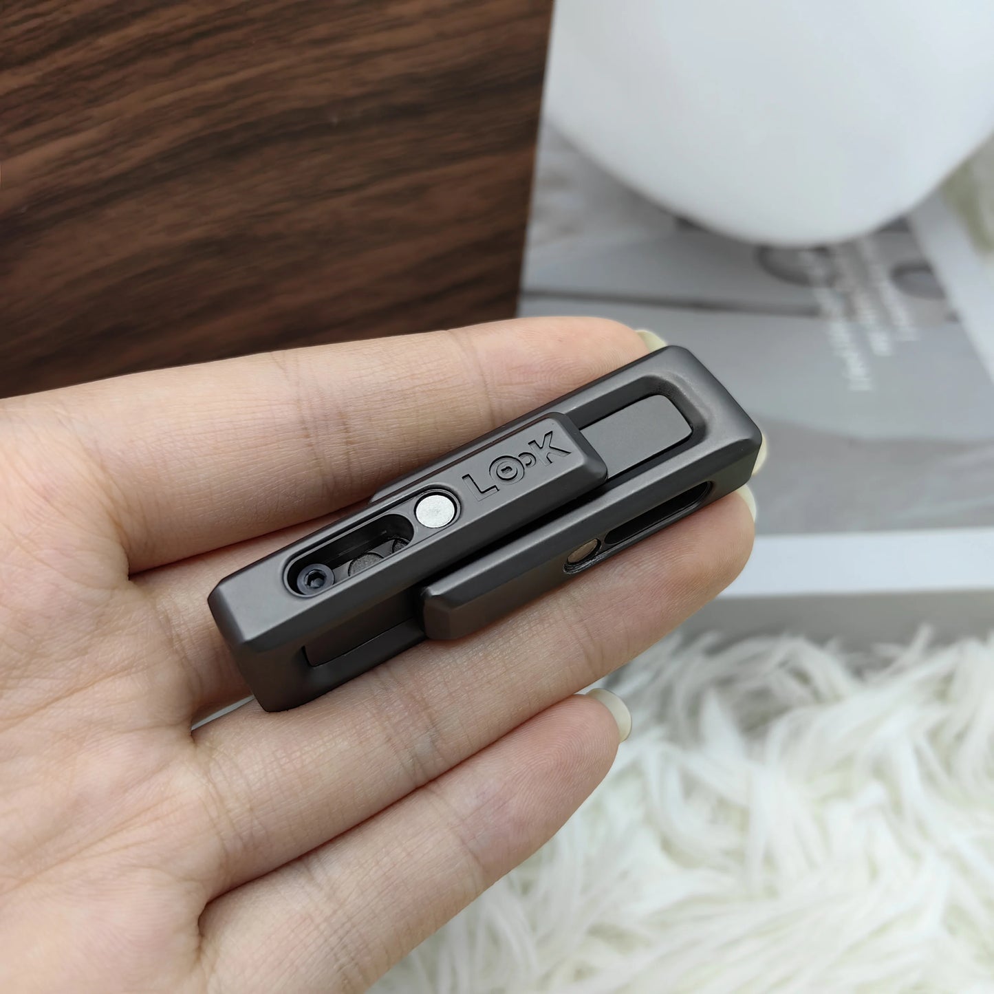 Xlock Magnetic Double Push Fidget – EDC Stress Relief Toy - Titanfidget