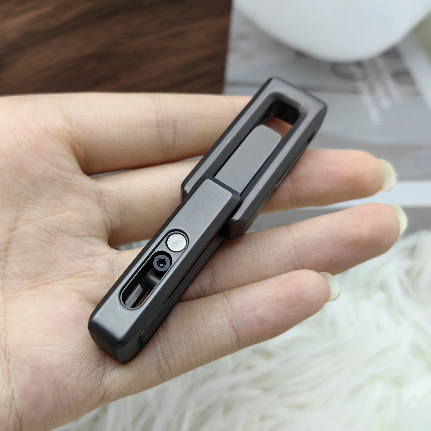 Xlock Magnetic Double Push Fidget – EDC Stress Relief Toy - Titanfidget