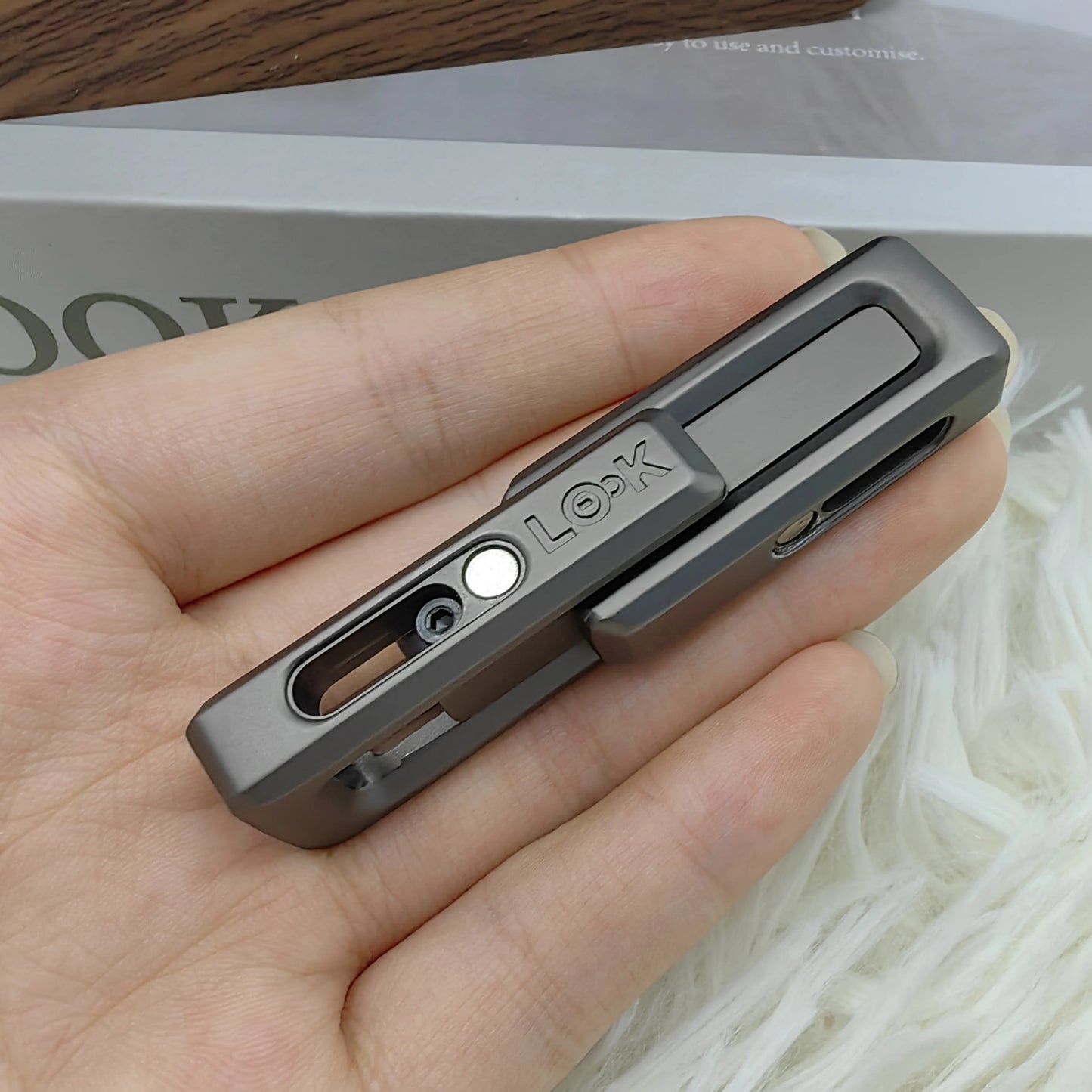Xlock Magnetic Double Push Fidget – EDC Stress Relief Toy - Titanfidget