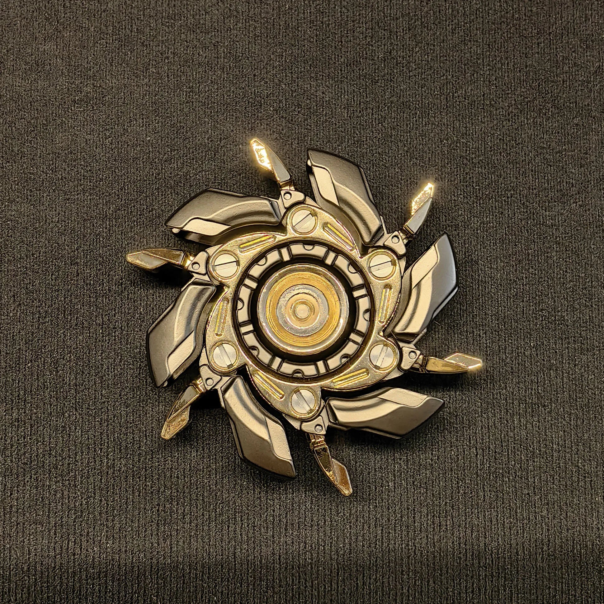 RageBurst 08 – Exploding Armor Fidget Spinner