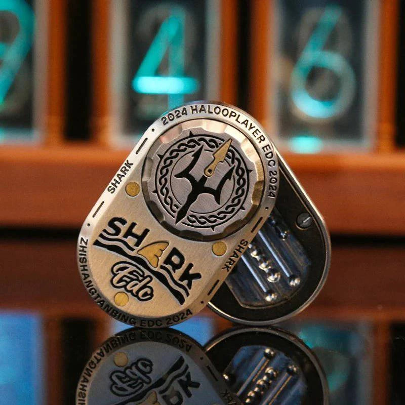 SHARK EDC 2024 メタル製フィジェットスライダー sea gangs Fashion